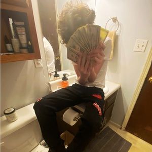 Meet your Posher, Jellyfish